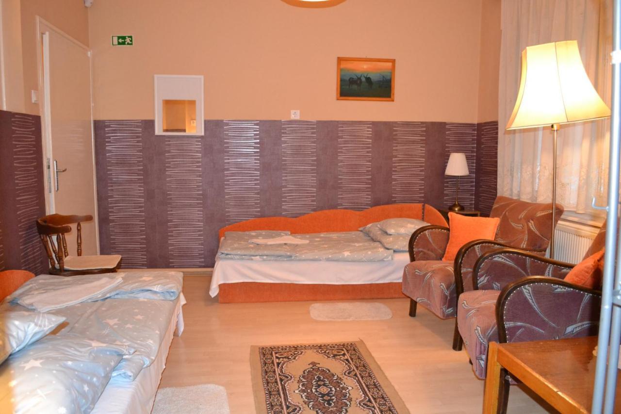 Var-Lak Vendeghaz Szendro Exterior foto