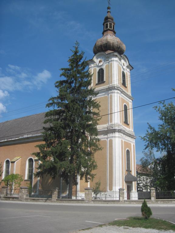 Var-Lak Vendeghaz Szendro Exterior foto